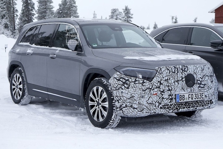 Spyshots Mercedes-Benz EQB