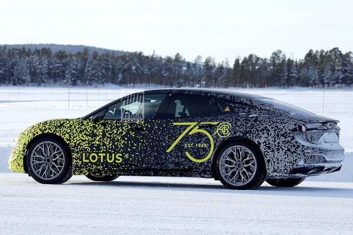 Spyshots Lotus sedan