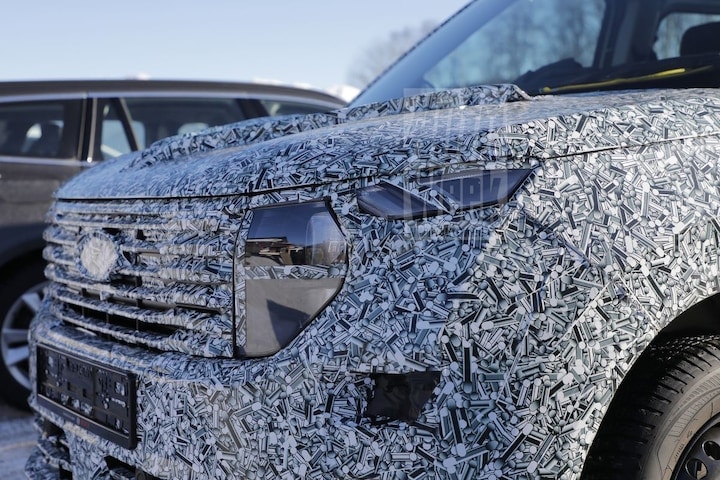 Ford Tourneo Courier spyshots