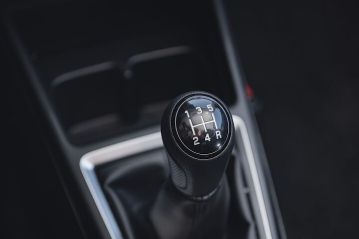 Bekerhouder en versnellingspook Suzuki Swift
