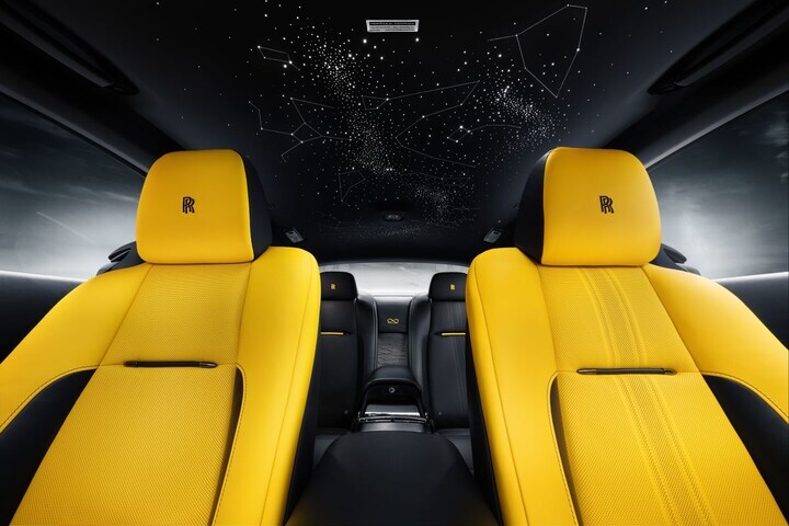 Rolls-Royce Wraith Black Badge Black Arrow.