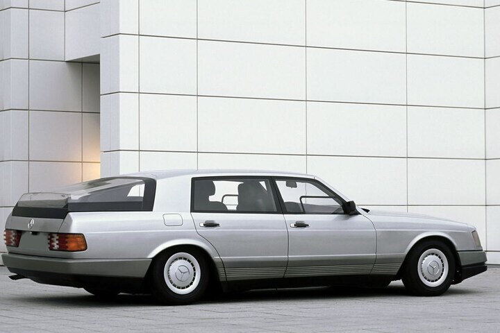 Mercedes-Benz Auto 2000