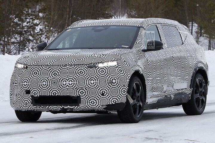 Spyshots Peugeot 5008