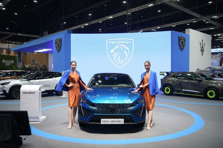 Peugeot 2008 Sport Concept