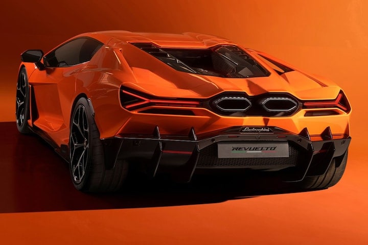 Lamborghini Revuelto