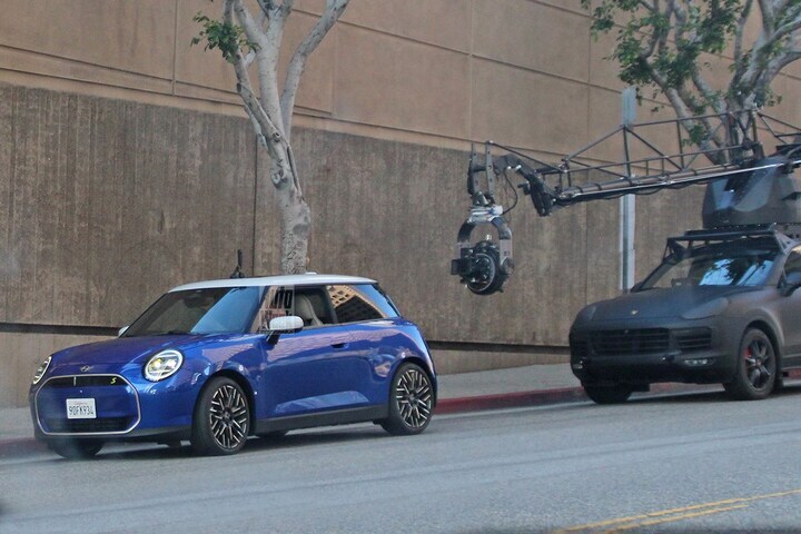 Spyshots Mini Cooper SE