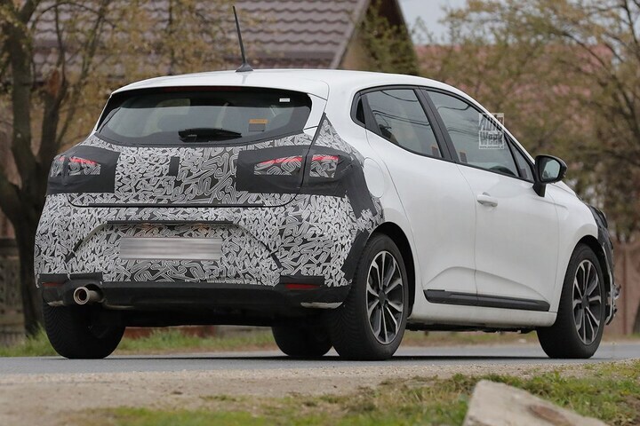 Spyshots Renault Clio facelift
