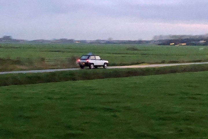 Fiat Panda op plattelandsweg