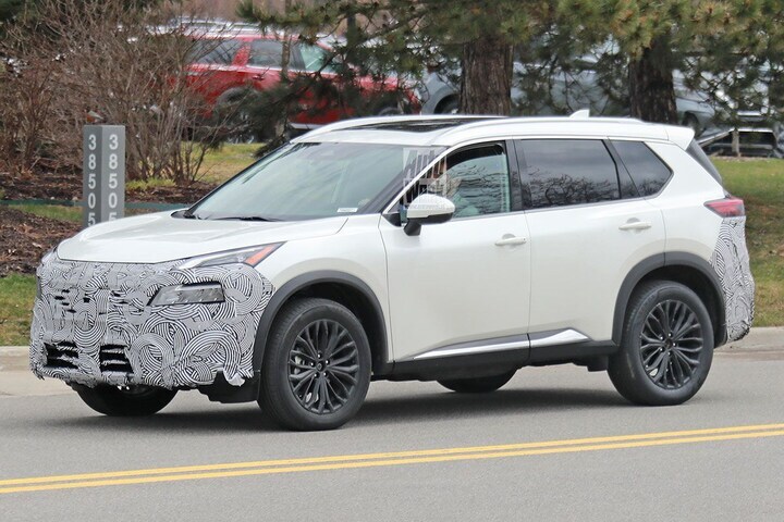 Spyshots Nissan X-Trail facelift