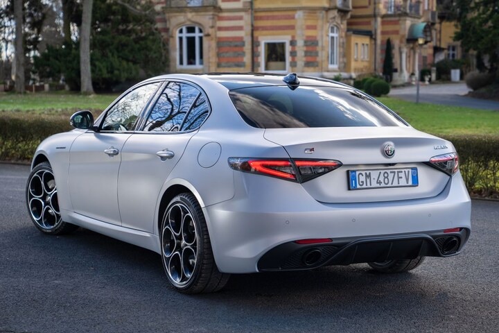 Alfa Romeo Giulia Competizione