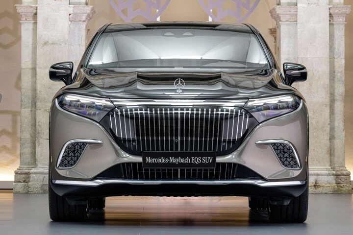 Mercedes-Maybach EQS SUV luxe EV