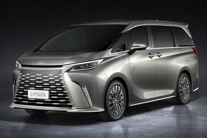 Lexus LM