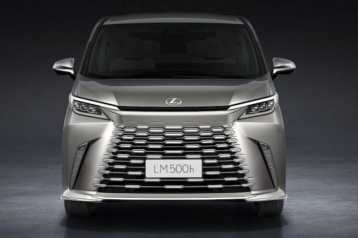 Lexus LM