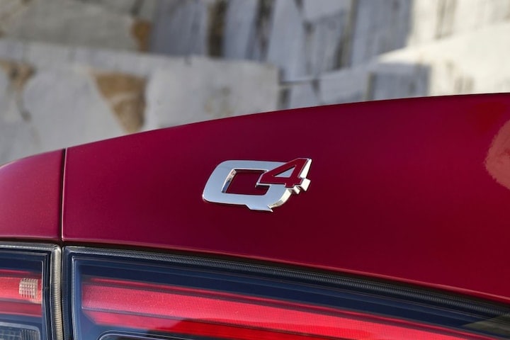 Alfa Romeo Giulia 2023 Q4 vierwielaandrijving