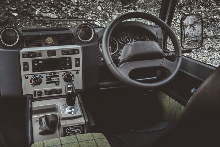 Land Rover Defender Works V8 Islay Edition