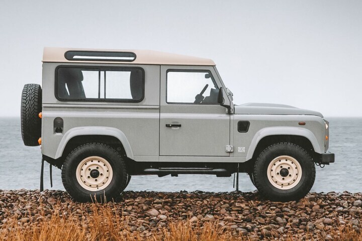 Land Rover Defender Works V8 Islay Edition