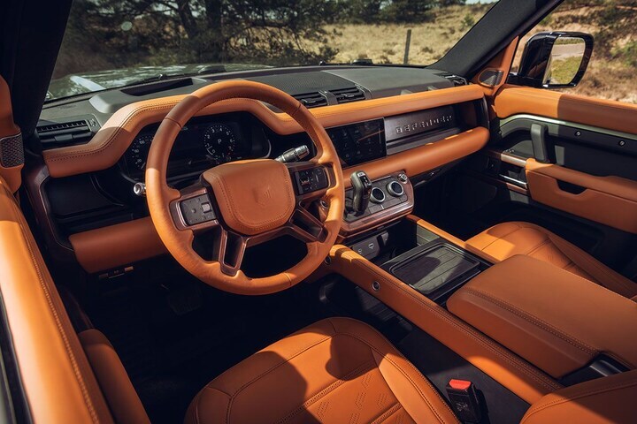 Land Rover Defender Valiance Convertible Heritage Customs