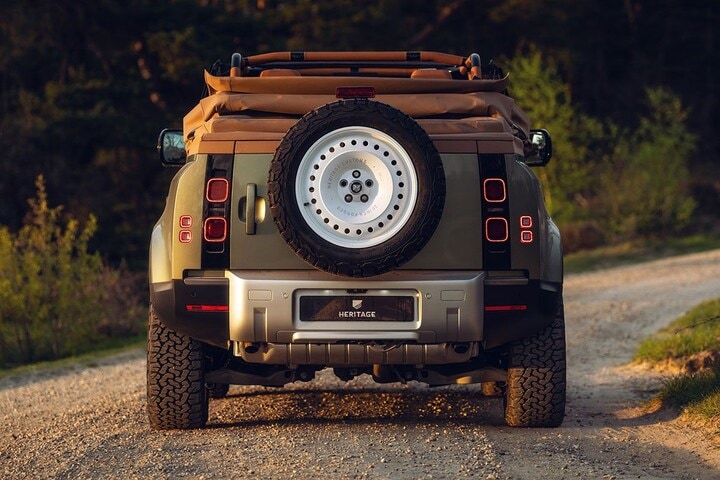 Land Rover Defender Valiance Convertible Heritage Customs