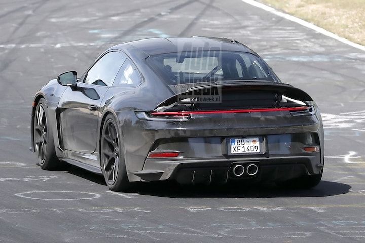 Porsche 911 ST