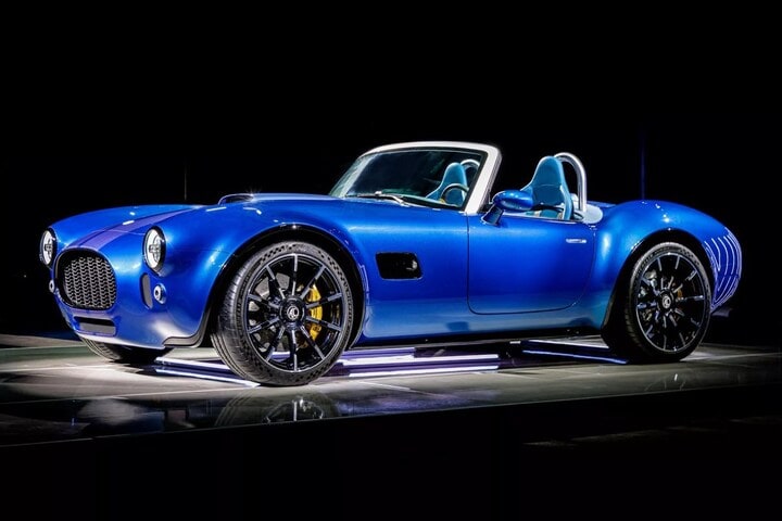 AC Cobra GT Roadster officieel