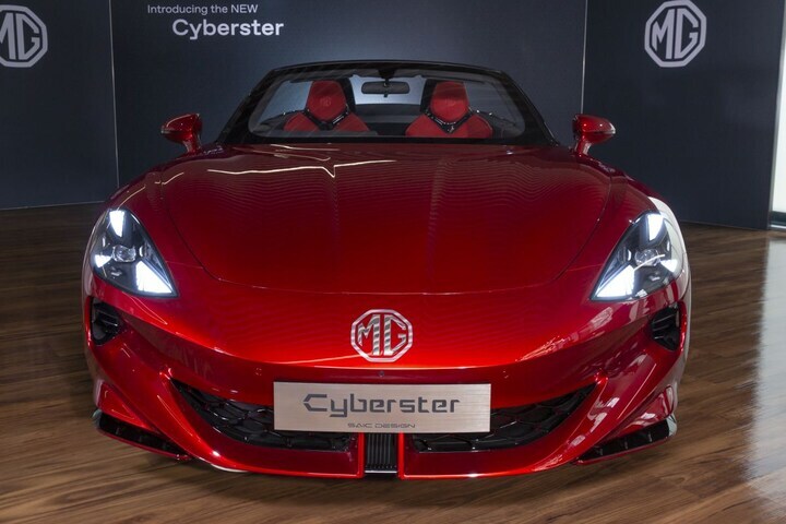 MG Cyberster