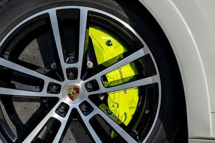 Porsche Cayenne 2023 E-Hybrid
