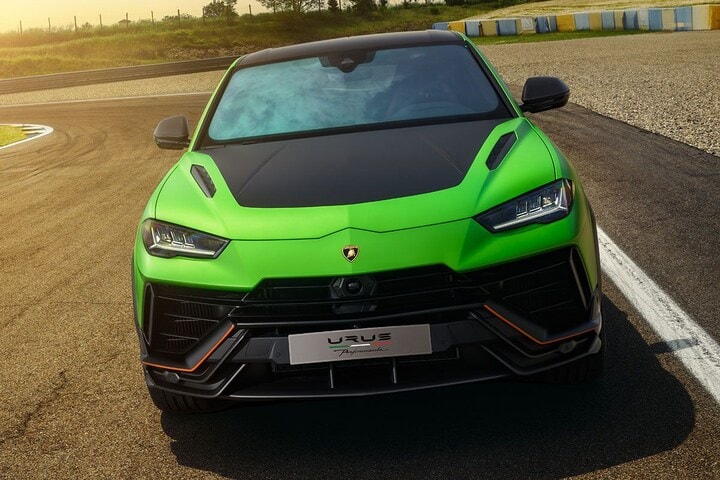 Lamborghini Urus Performance Essenza SCV12 