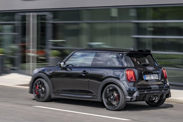 Mini John Cooper Works 1to6 Edition