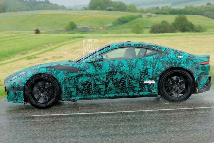 Aston Martin Vantage facelift spyshots