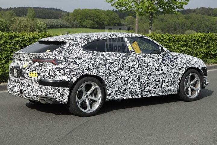 Lamborghini Urus spyshots