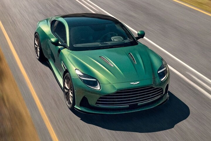 Aston Martin DB12