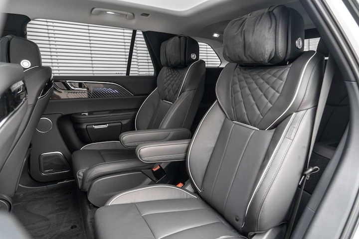 Hongqi E-HS9 stoelen achterin