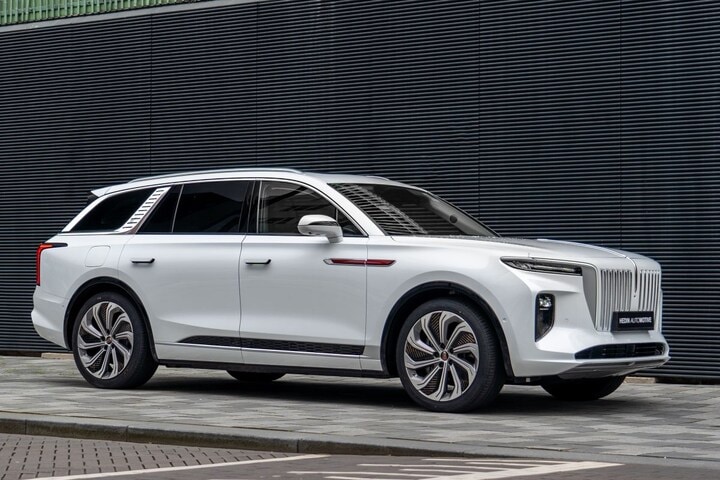 Hongqi E-HS9