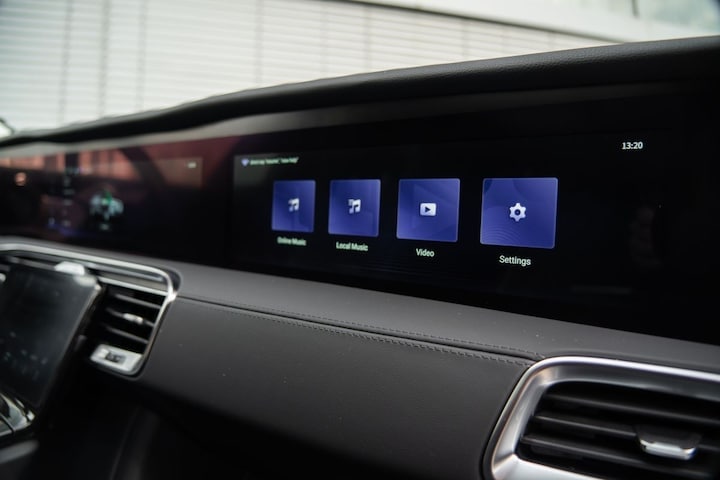Hongqi E-HS9 interieur