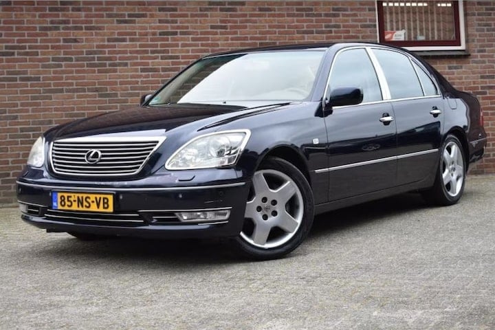 Lexus LS