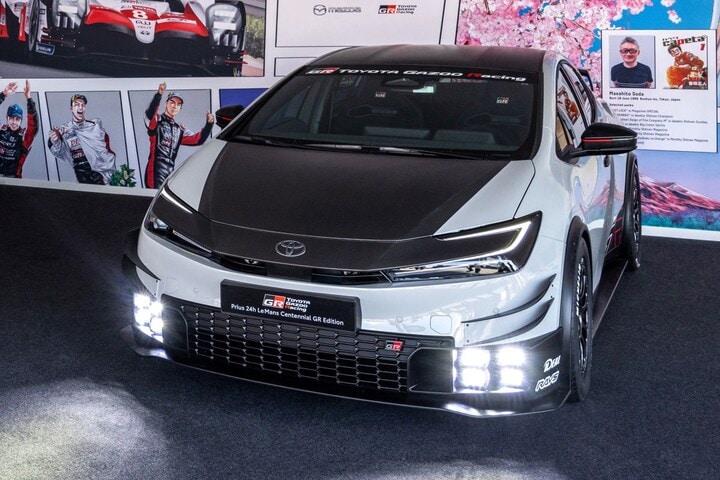 Toyota Prius 24h Le Mans Centennial GR Edition