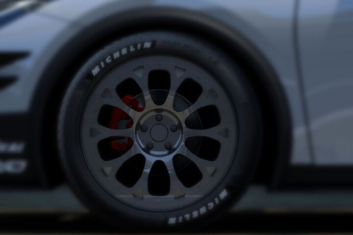 Toyota Prius 24h Le Mans Centennial GR Edition