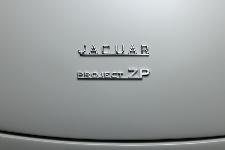 Jaguar E-type ZP Collection