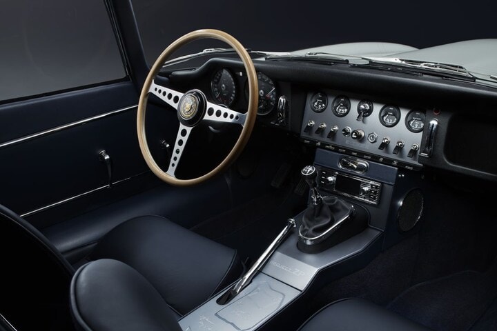 Jaguar E-type ZP Collection