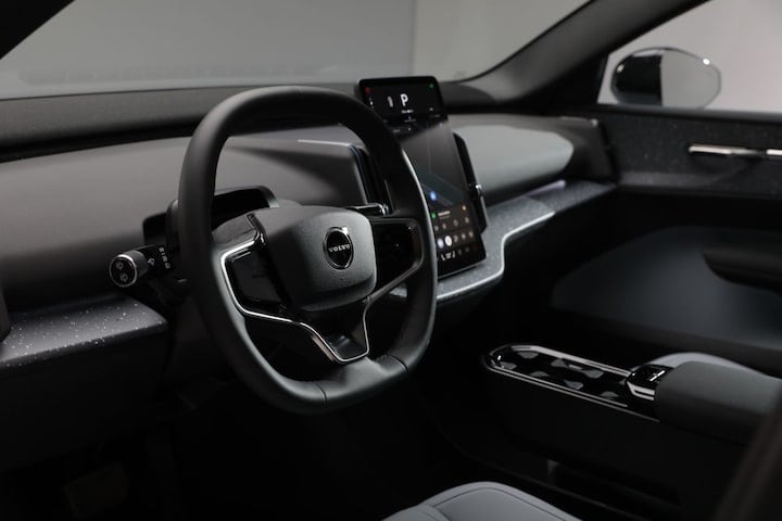 Volvo EX30