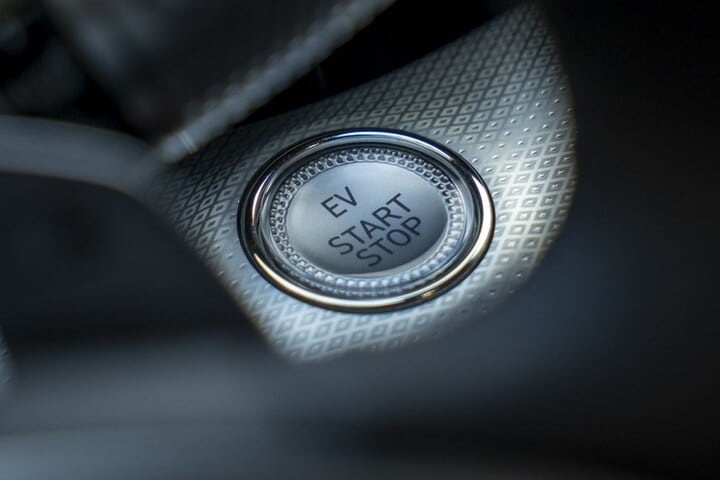 Genesis G80 electrified