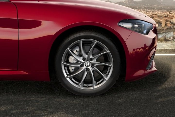 Alfa Romeo Giulia Back to Basics
