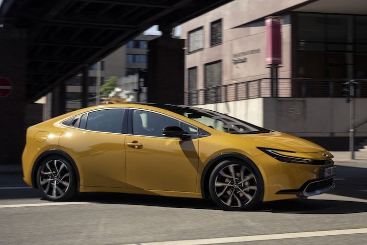 Toyota Prius PHEV 2023