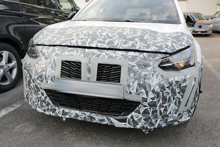 Spyshots Peugeot 208 facelift