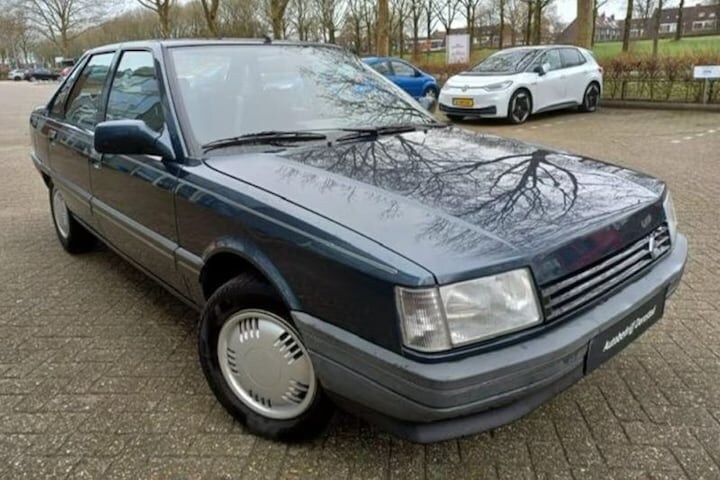 Renault 21