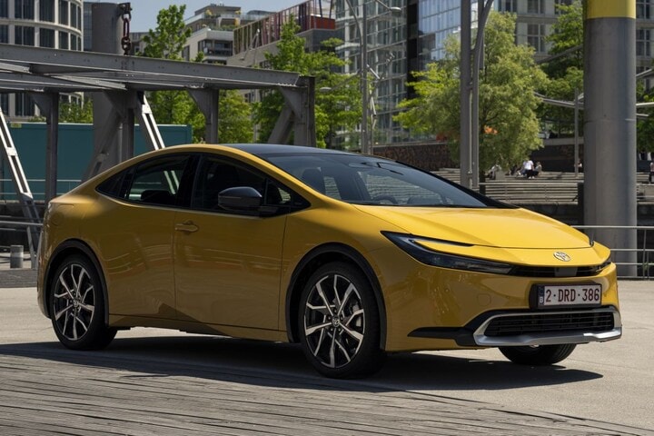 Toyota Prius PHEV