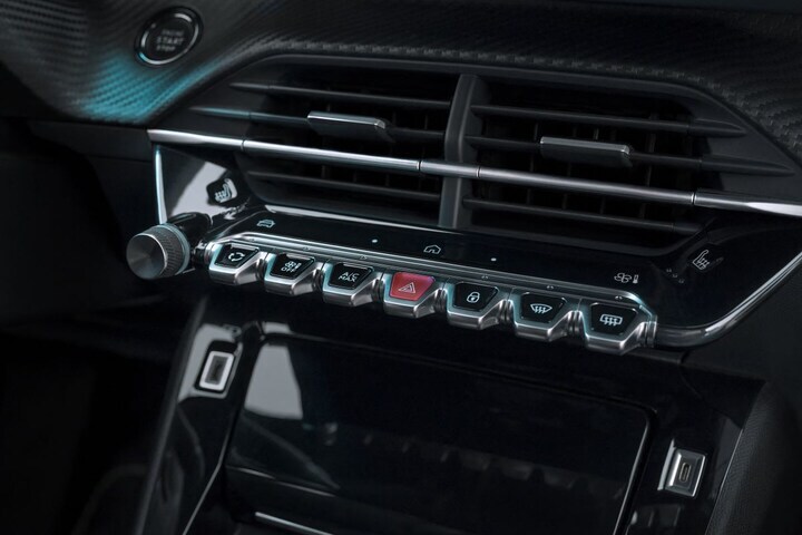 Peugeot e-208 facelift