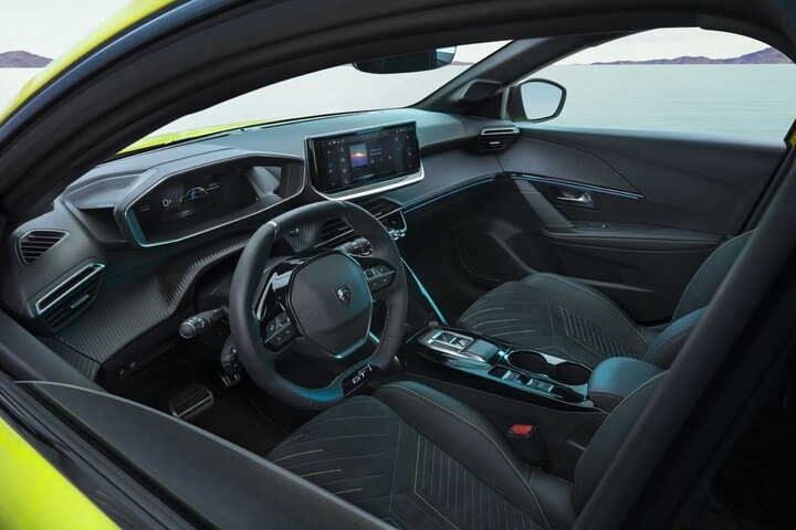 Peugeot e-208 facelift