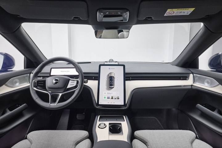 Volvo EX90