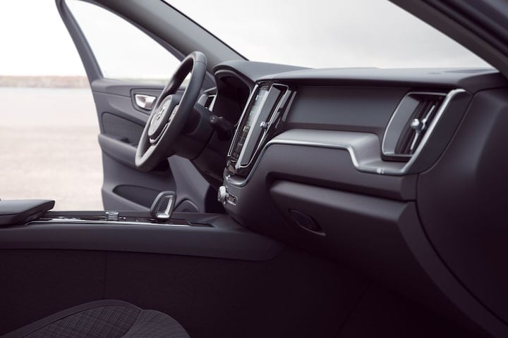 Volvo XC60 Essential Edition